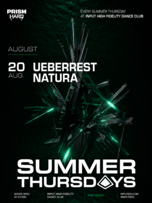 Flyer en tonos negro, verde y blanco, con un estilo futurista e industrial protagonizado por una estructura abstracta en 3D. Destacan Ueberrest y Nätura con una tipografía sans serif moderna y de gran tamaño. El cartel transmite un ambiente oscuro, tecnológico y característico de la escena hard techno.