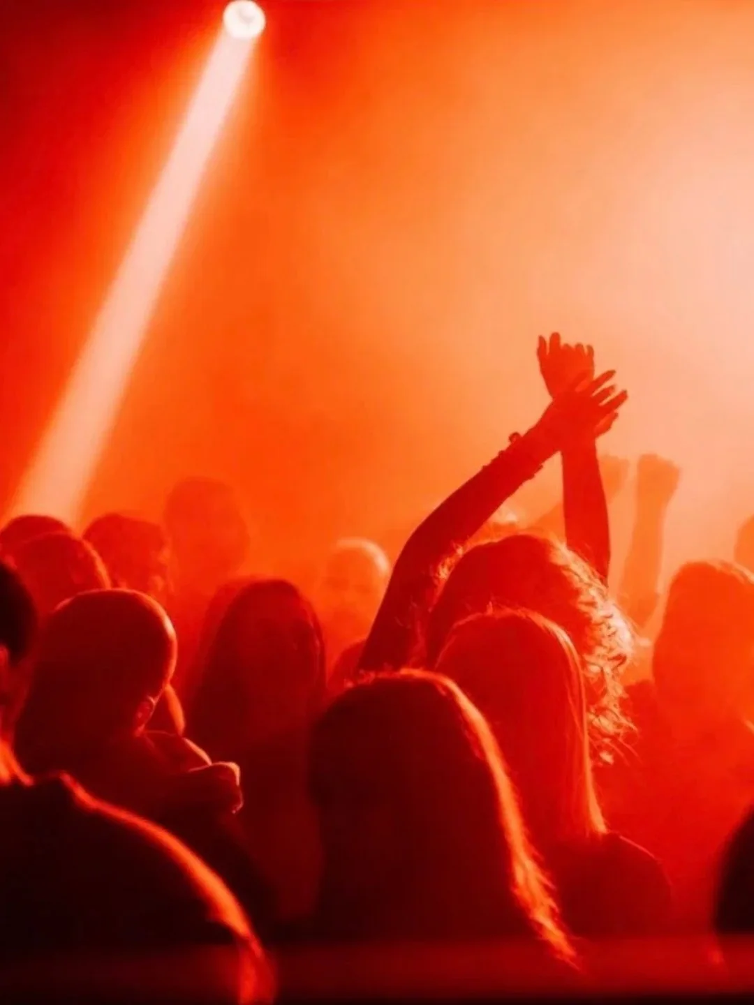 Cartel MARTES / TUESDAY AT CITY HALL CLUB || DOWNLOAD YOUR PASS / 15 de diciembre / City Hall, Barcelona